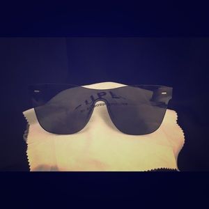 Retrosuperfuture Super Screen Classic Black - NWOT